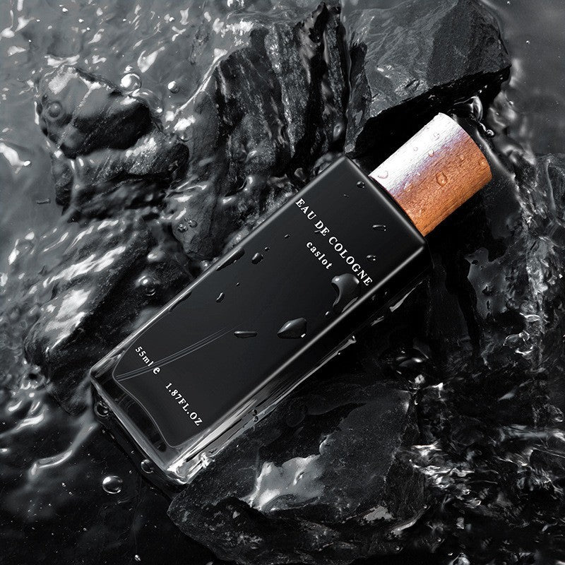 Light men’s fragrance for everyday wear